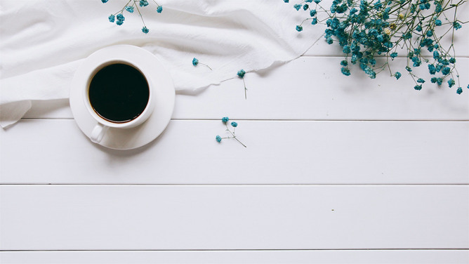 简约淡雅文艺桌面PPT背景图片-大怪兽分享